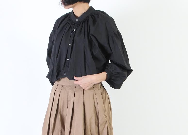 Veritecoeur ST-167 Gathered Blouse - Blue main image 1